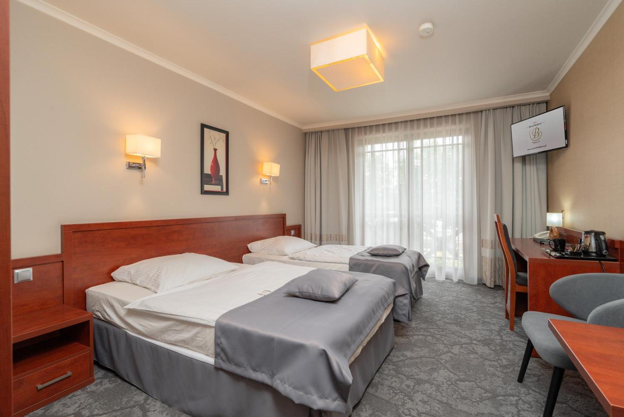 Hotel Badura Wadowice Eksteriør billede